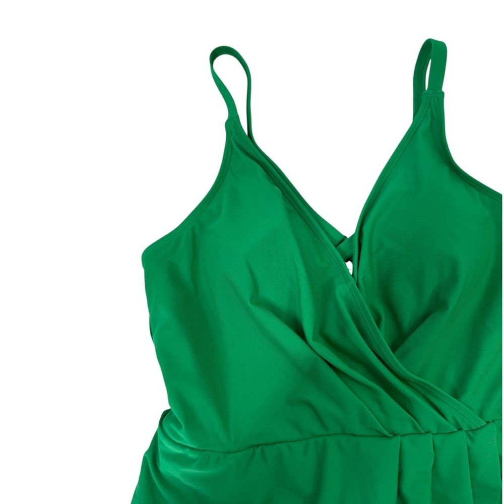 Cupshe NWT Green Skirted One Piece Swimsuit Crisscross Back Swim Dress Medium M - Picture 5 of 14